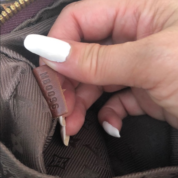 LOUIS VUITTON Mahina Onatah GM - Picture 5 of 10